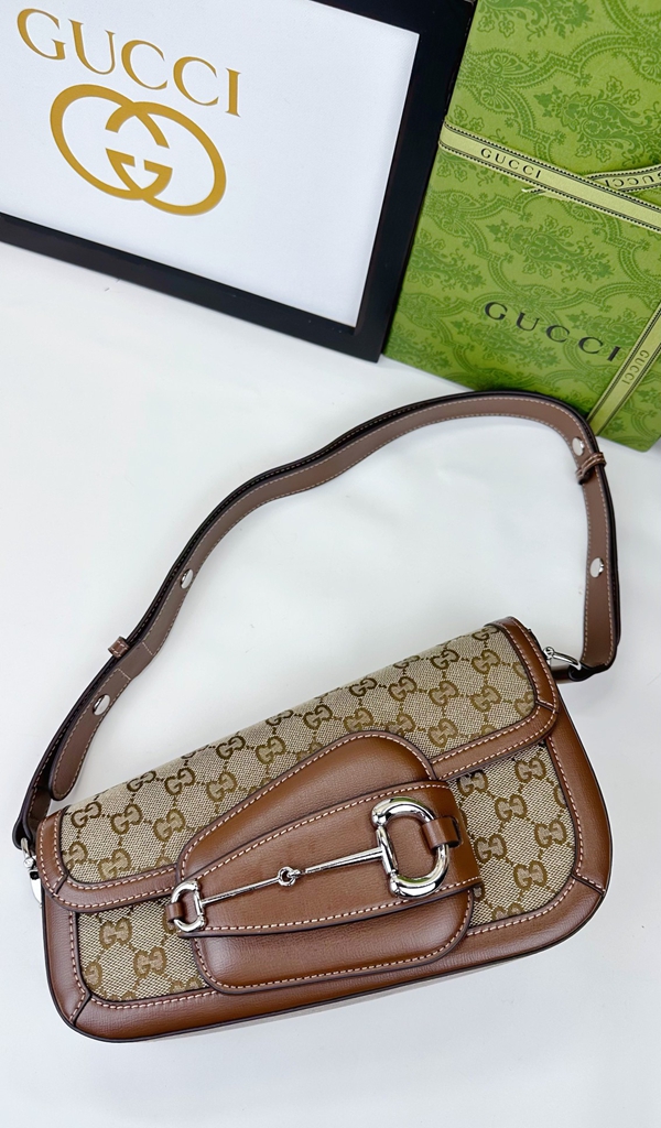 激安グッチバッグコピー角部分ディテール